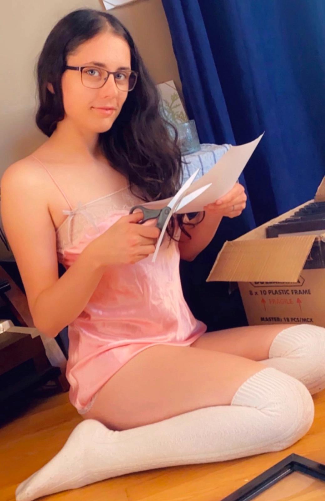 ADD ME ON SNAPCHAT: ( Lomeri2021 )Are you stressed and need Some hot reliever? T ADD ME ON SNAPCHAT: ( Lomeri2021 )Are you stressed and need Some hot reliever? T