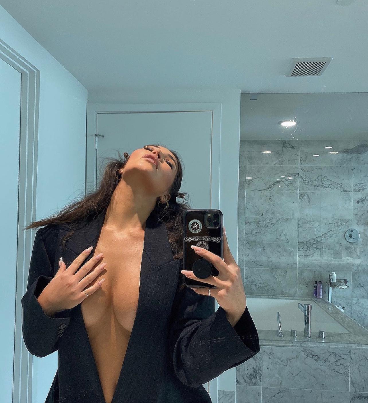 HMU for fun & naughty stuffs HMU on📱7198902208 or snap pweet21 HMU for fun & naughty stuffs HMU on📱7198902208 or snap pweet21