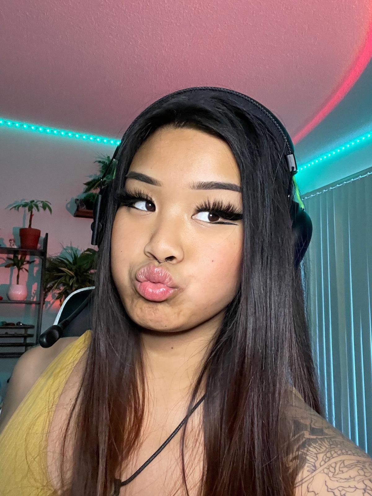 I'm 420 friendly and I also like to party🥰 & Fuck I'm 420 friendly and I also like to party🥰 & Fuck