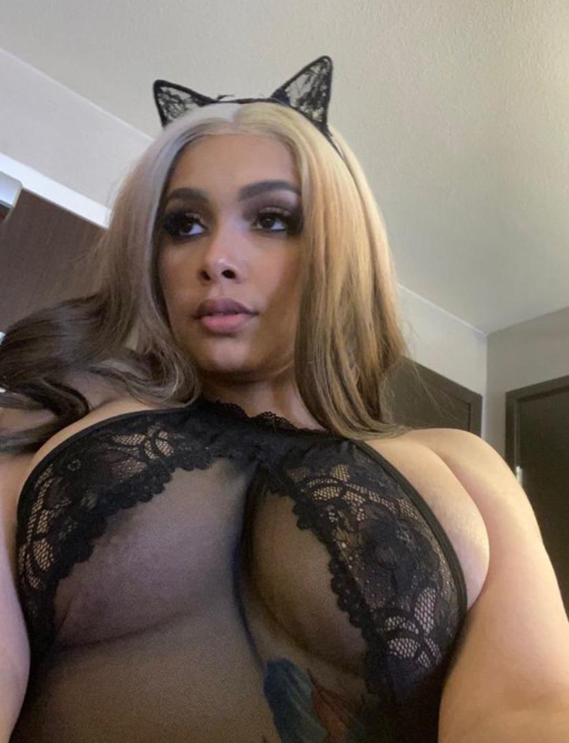 Iβm here to ease your mind and watch me drain every bit of your CUM ππ Iβm here to ease your mind and watch me drain every bit of your CUM ππ