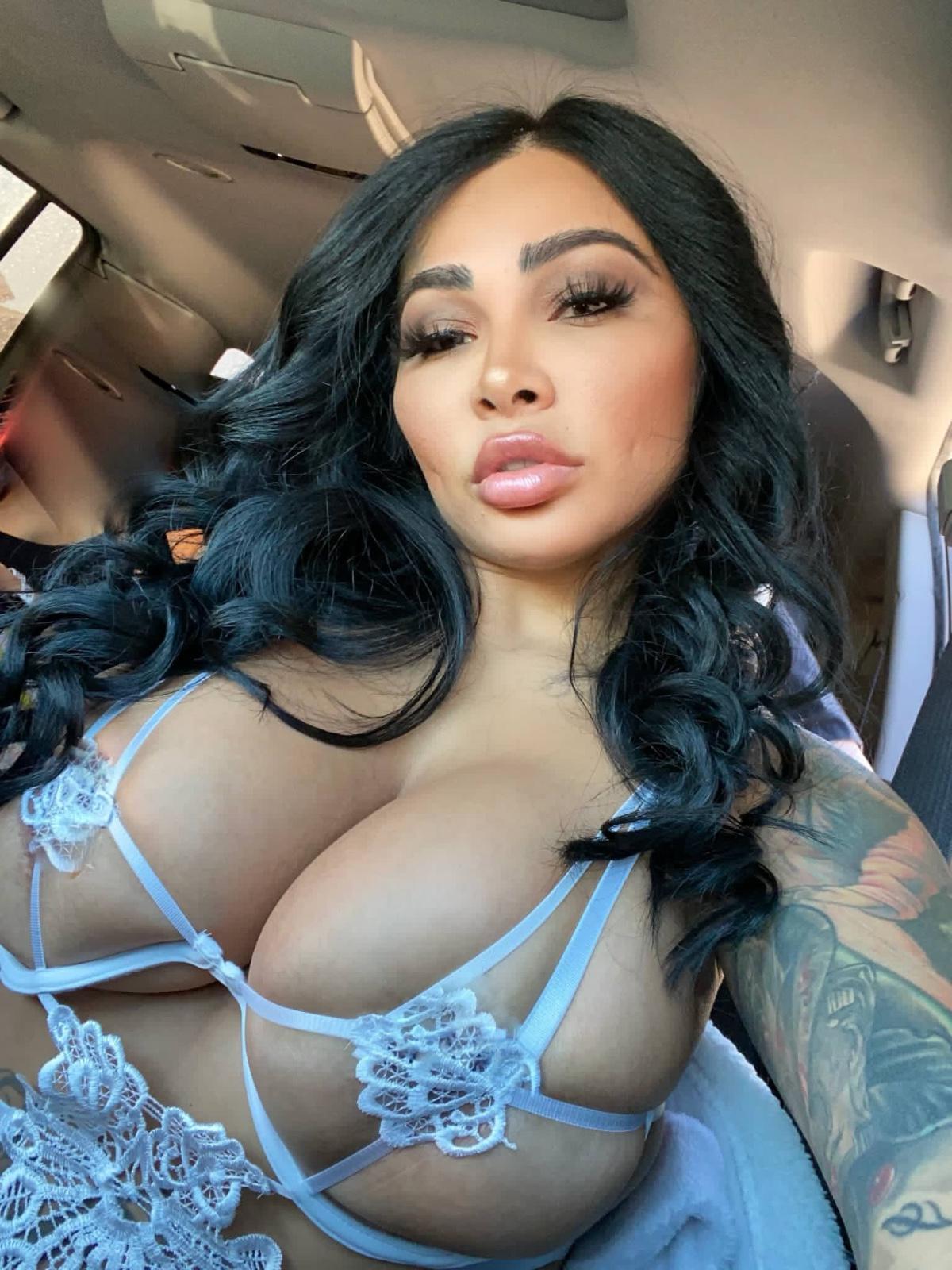 π
 HONRY AND NAUGHTY πππ
 READY TO DRIVE YOU CRAZY π¦π§ π
 HONRY AND NAUGHTY πππ
 READY TO DRIVE YOU CRAZY π¦π§