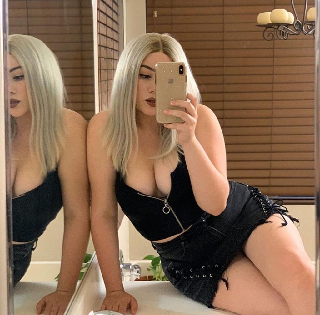 My snapchat {Sarahbell_2} I'm available for both incall and outcall service My snapchat {Sarahbell_2} I'm available for both incall and outcall service