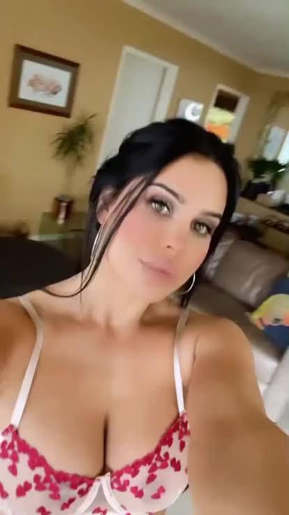 HMU if you’re down to fuck ... Ask for my rates HMU if you’re down to fuck ... Ask for my rates