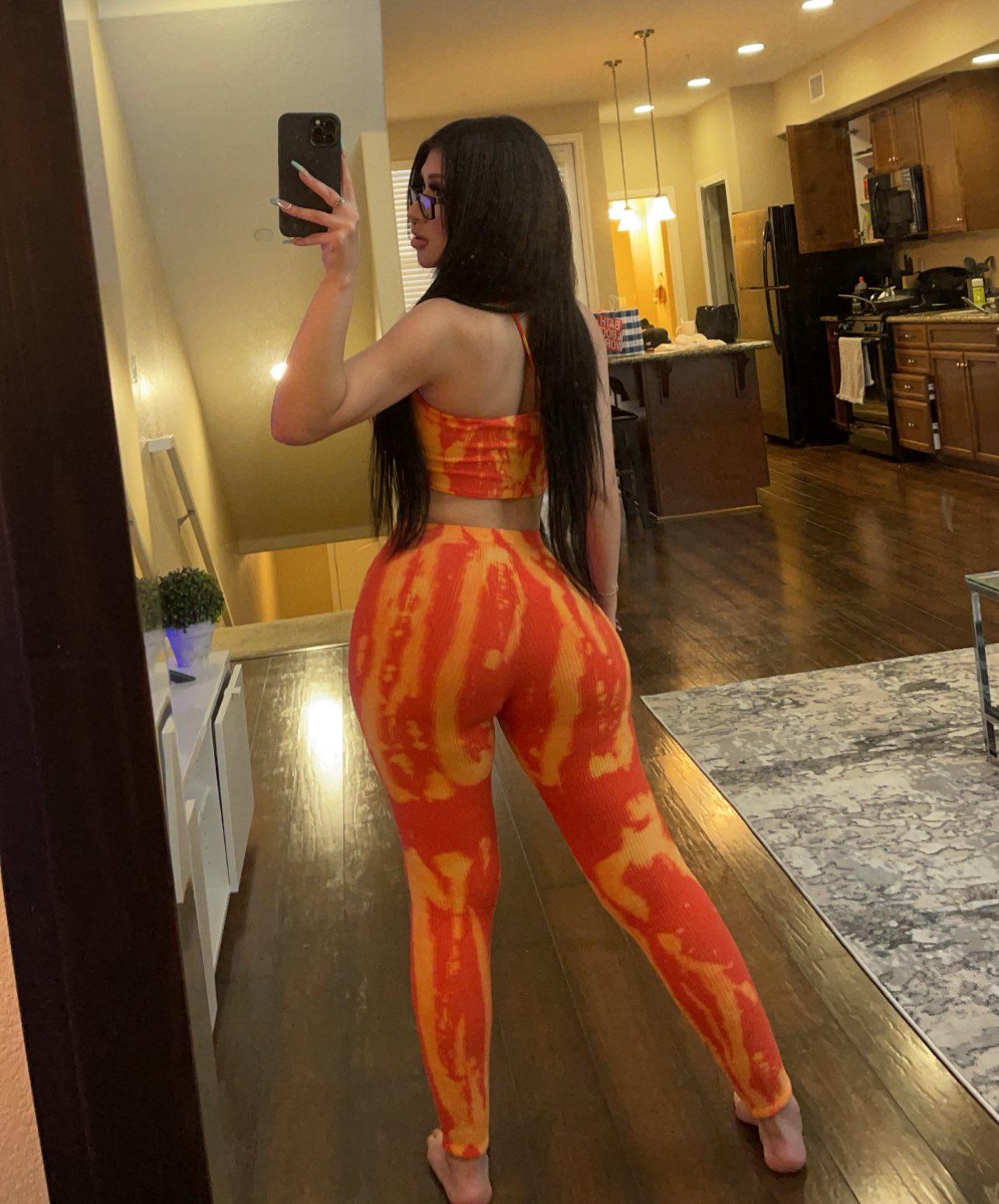 Enjoy day time & night time fun & sex with me...Service is available for both ol Enjoy day time & night time fun & sex with me...Service is available for both ol