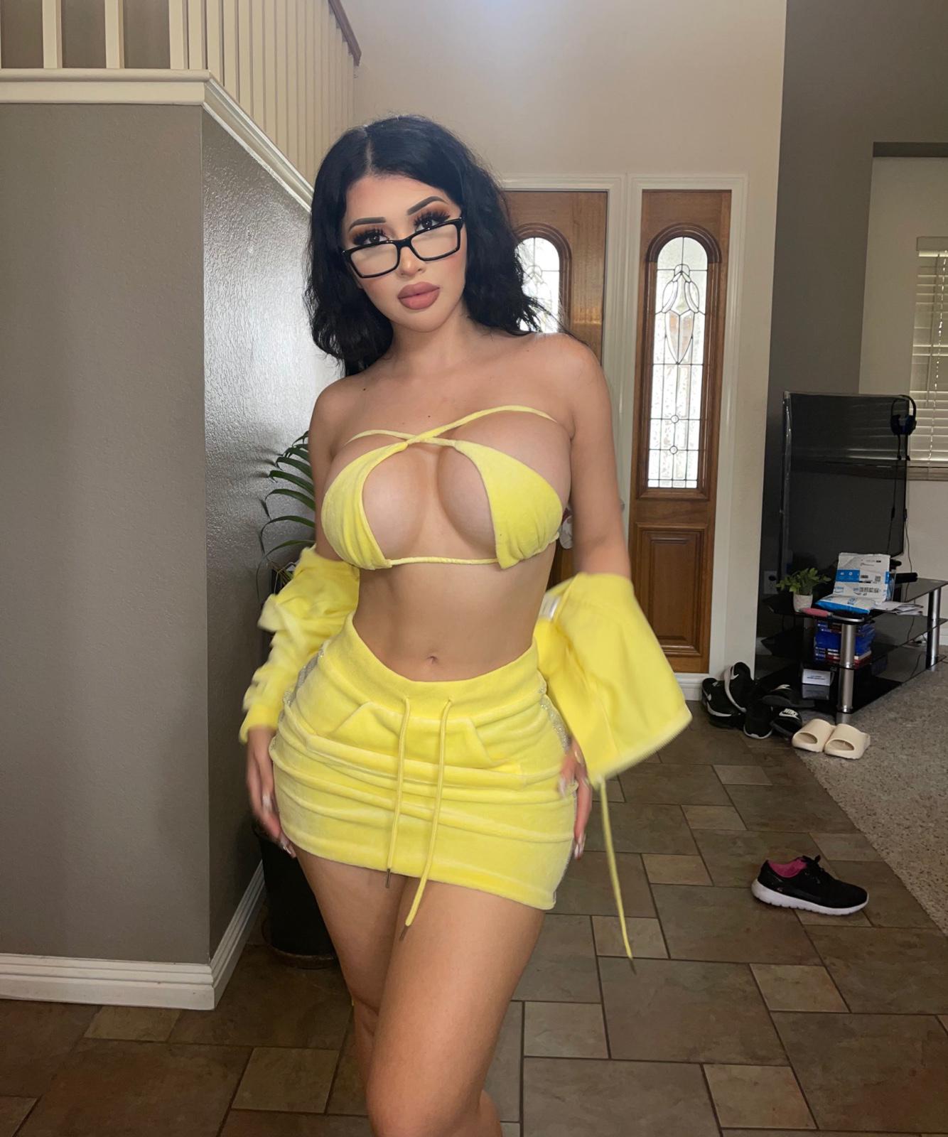 Cum have fun with the sweetest and sexiest in town ππ
 Cum have fun with the sweetest and sexiest in town ππ