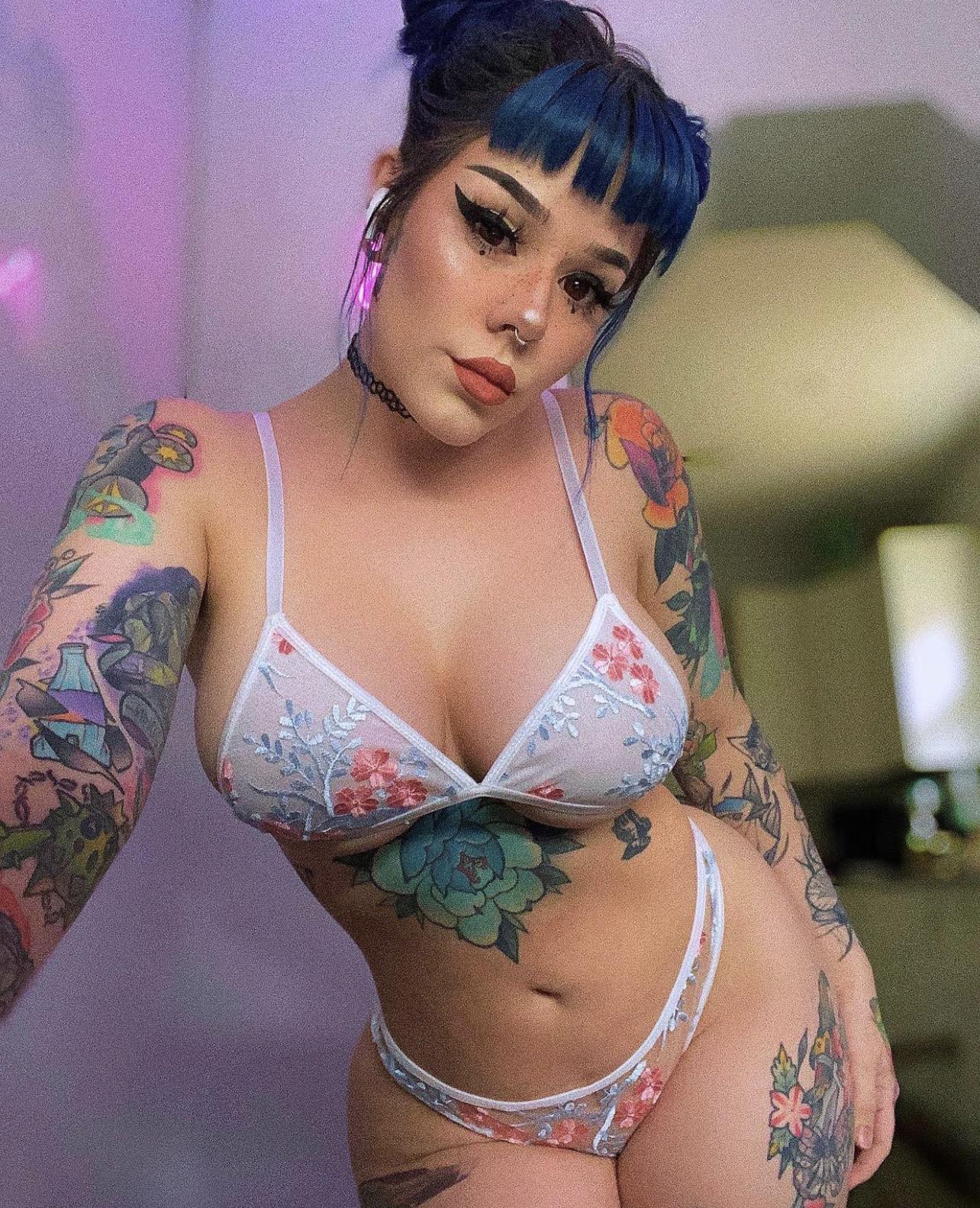 Hit me up for hookup and body massage therapy Hit me up for hookup and body massage therapy