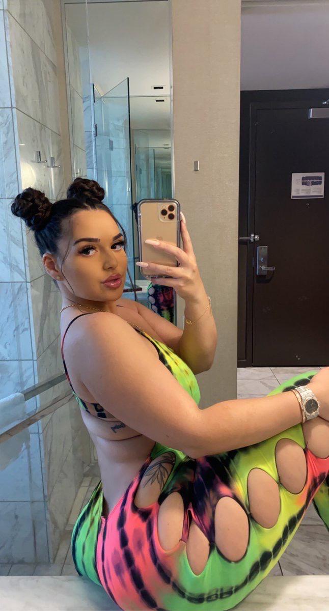 FUN MASSEUSE FUN MASSEUSE