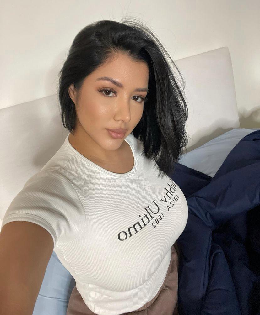 Available 24/7 incall outcall overnight cardate at cool rates Available 24/7 incall outcall overnight cardate at cool rates