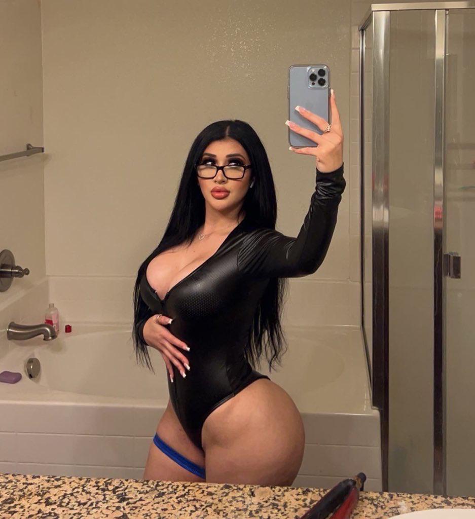 Cum have fun with the sweetest and sexiest in town ππ
 Cum have fun with the sweetest and sexiest in town ππ