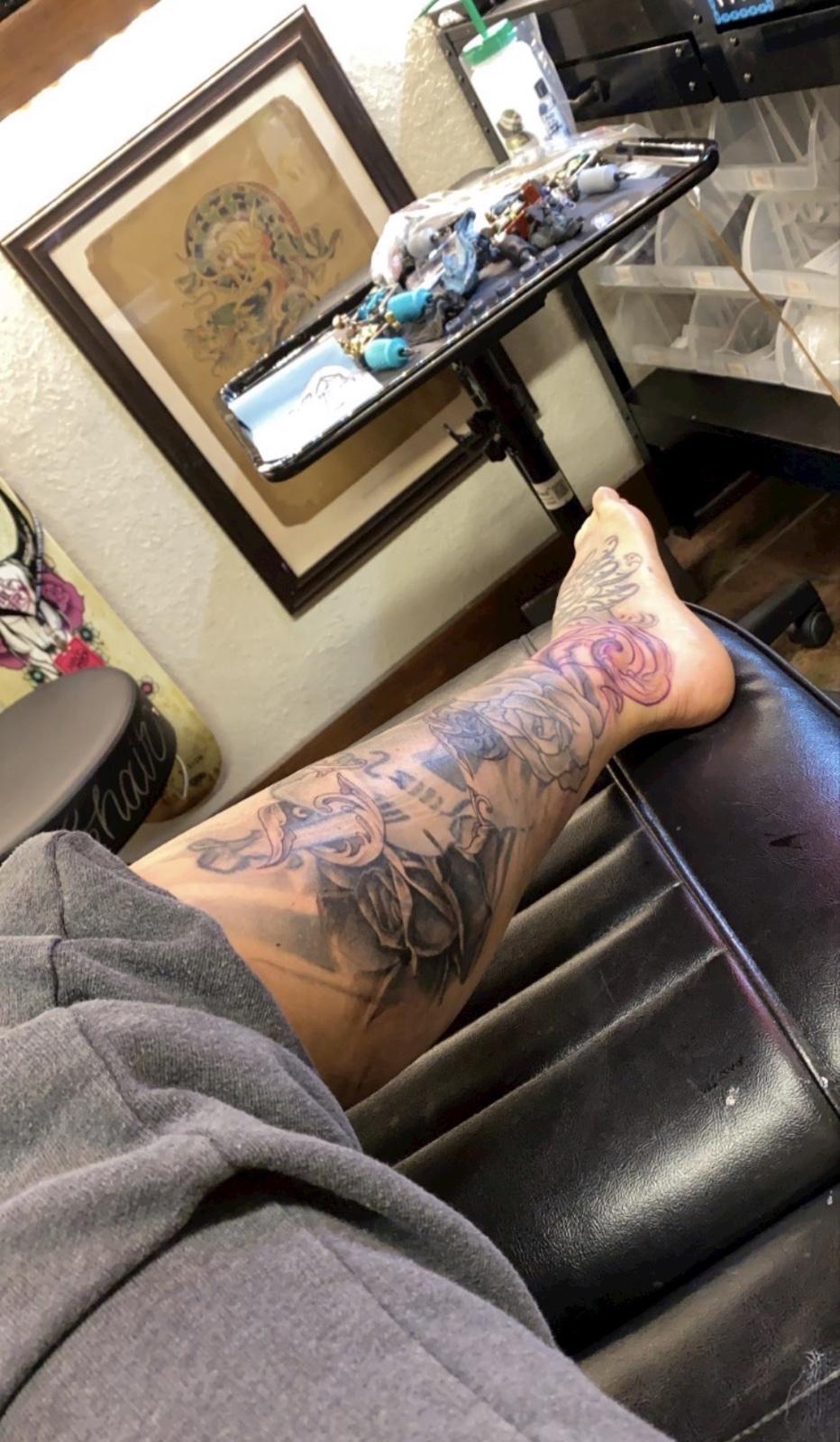 HMU if you’re down for fun ... Ask for my rates HMU if you’re down for fun ... Ask for my rates