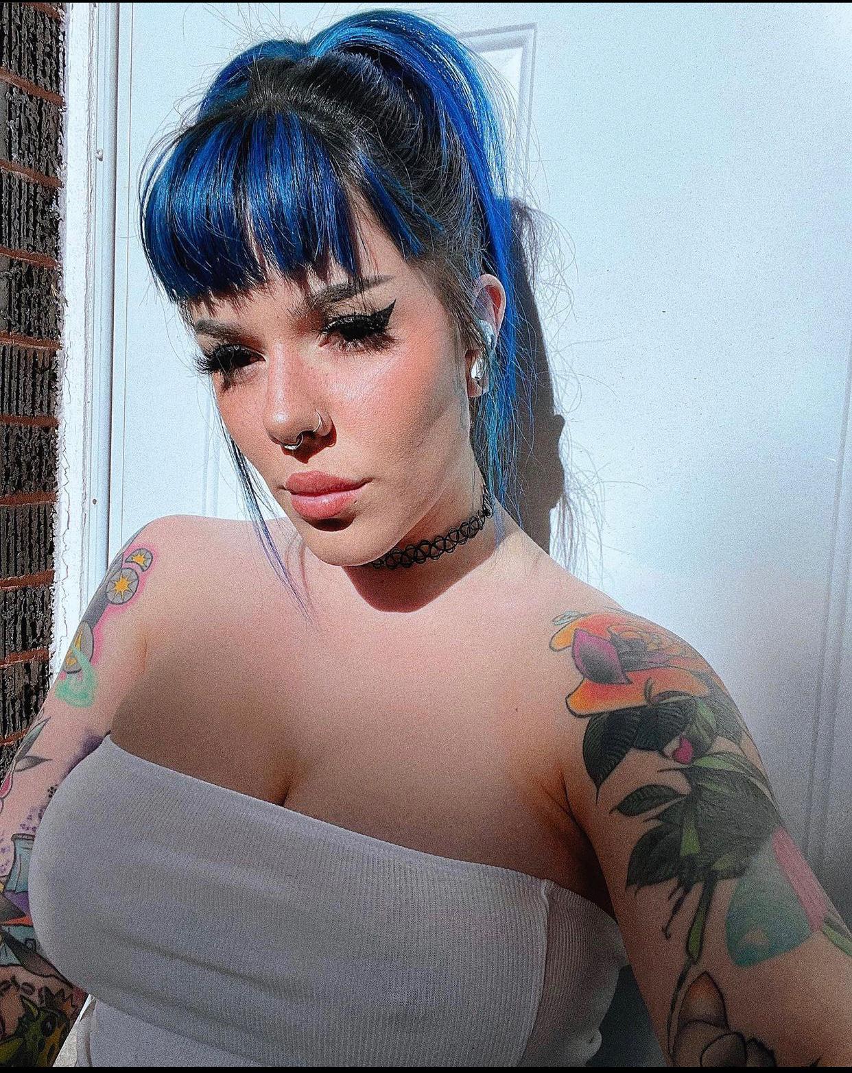 Female escort Female escort