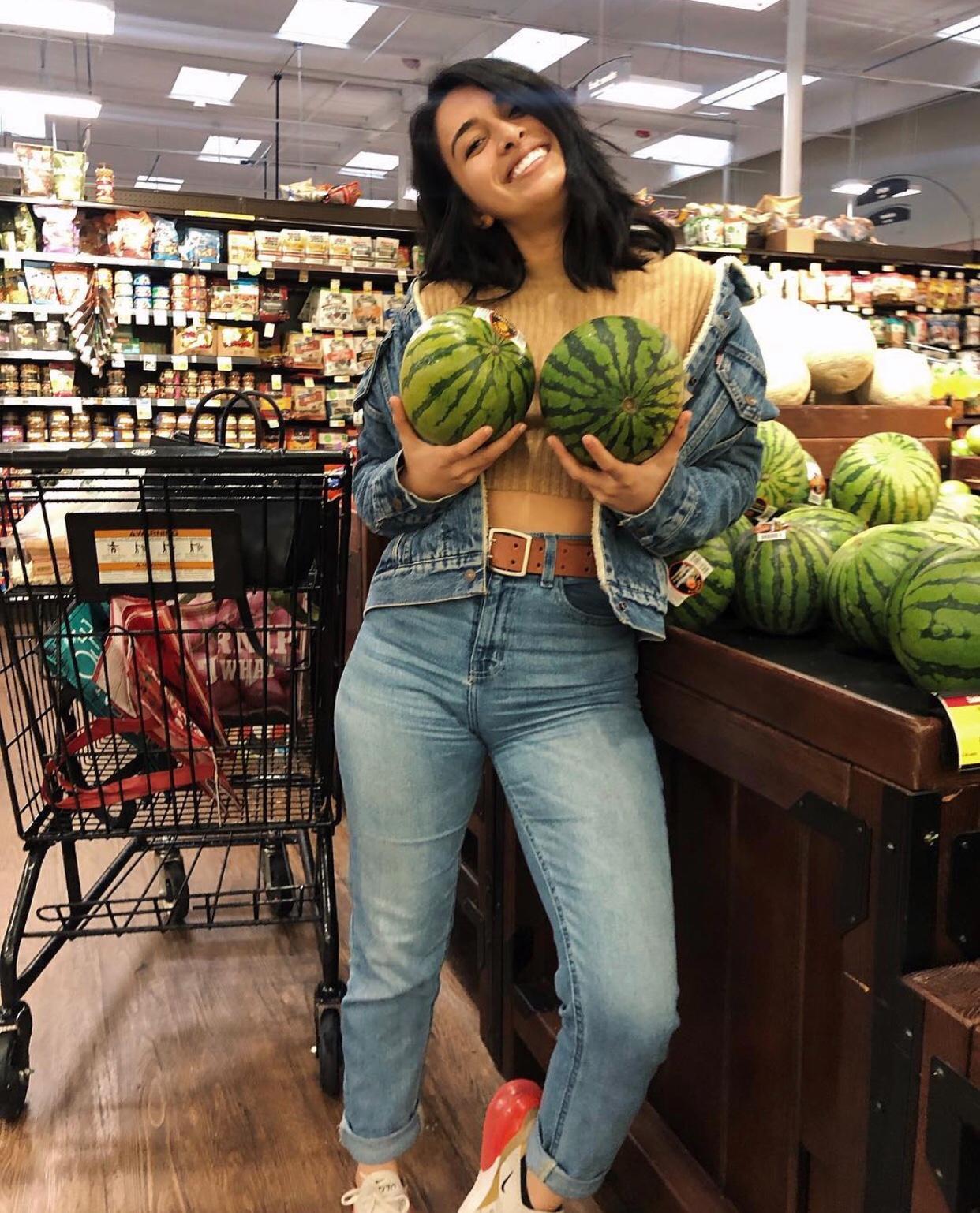 I'M AVAILABLE FOR BOTH INCALL AND OUTCALL SERVICE I'M AVAILABLE FOR BOTH INCALL AND OUTCALL SERVICE