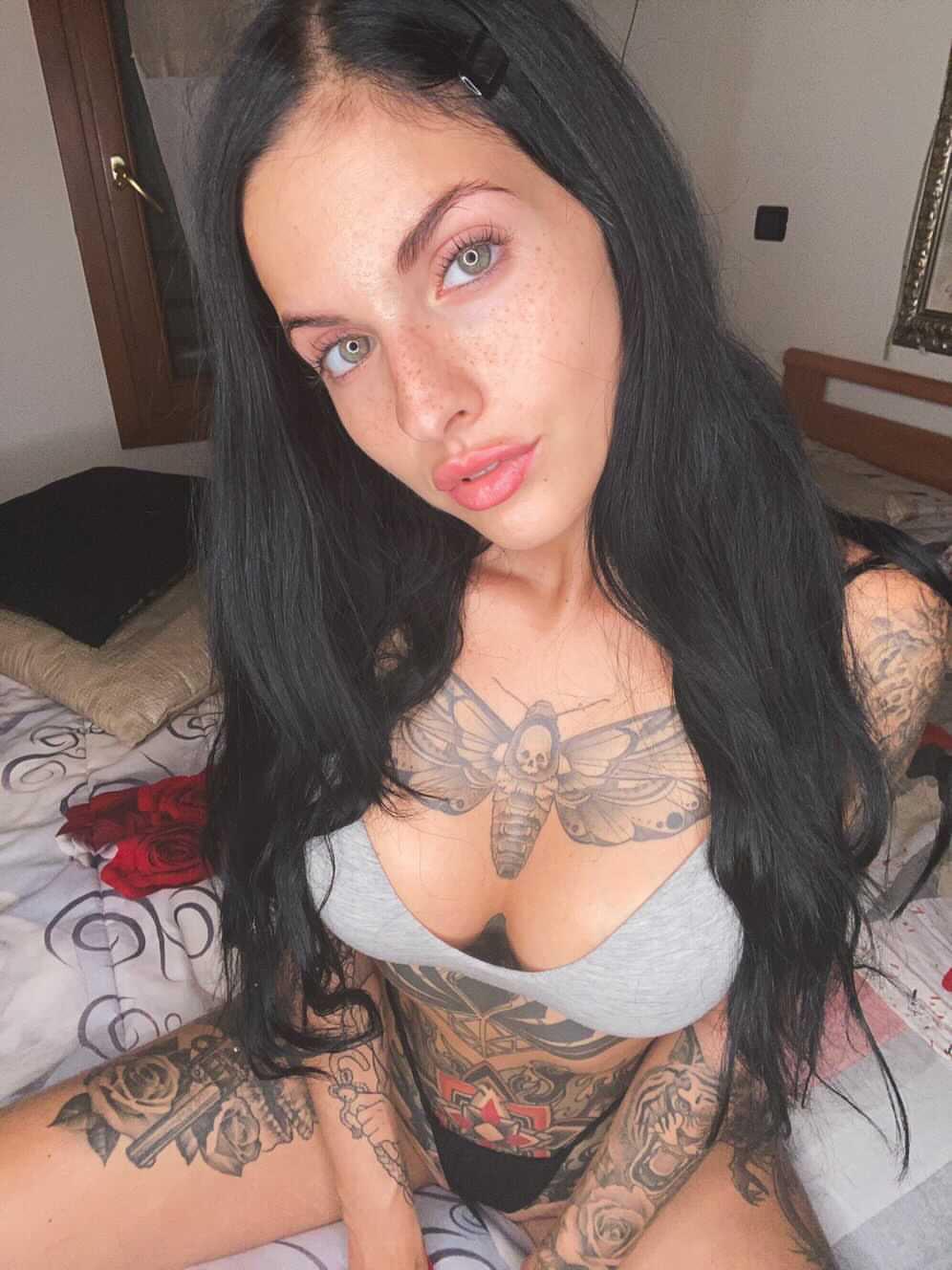 HOOkUPπ¦π
ππππ¦ HOOkUPπ¦π
ππππ¦