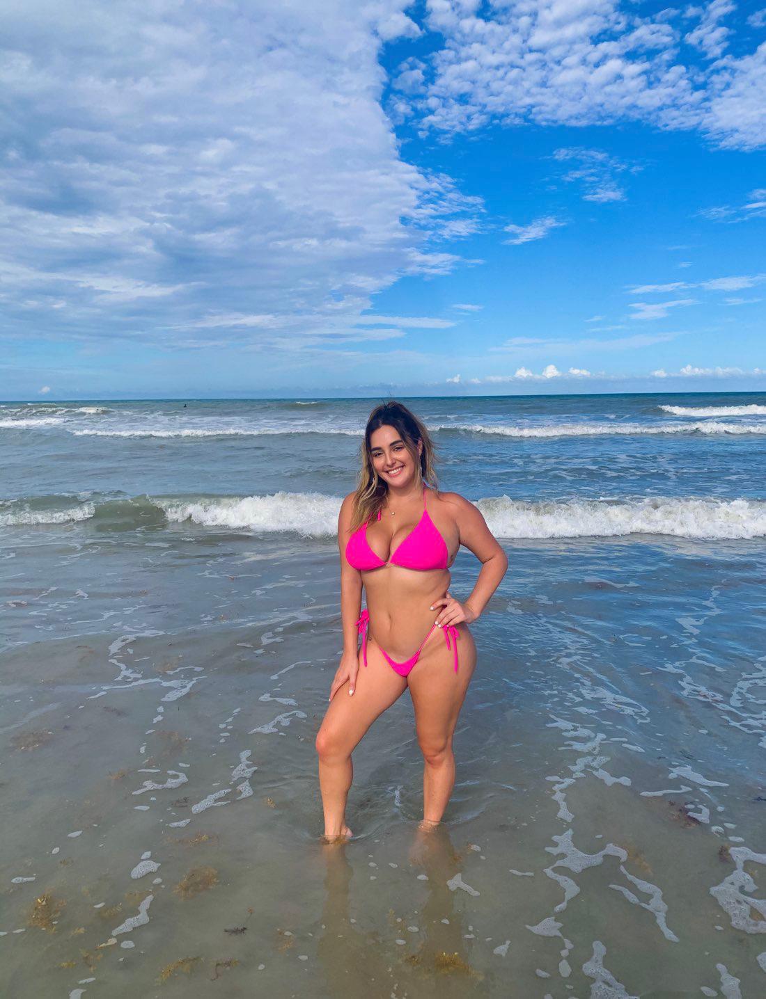 ESCORT HMU. 316-708-5805. Hookup πππ
 iβm Down to have fun and I party π π ESCORT HMU. 316-708-5805. Hookup πππ
 iβm Down to have fun and I party π π