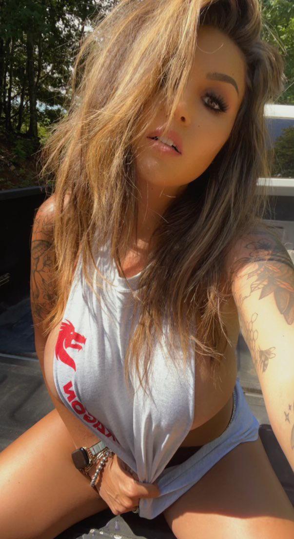 Hey handsome do you need my service I am down for hookup.. (845) 579-2364 Hey handsome do you need my service I am down for hookup.. (845) 579-2364