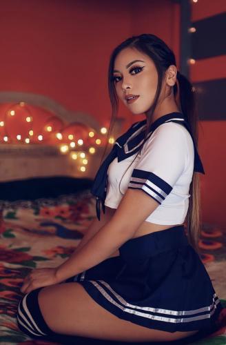 Pick me  ⬛⬛⬛⚜️⬛⬛⬛ Let me spoil you.  Pick me  ⬛⬛⬛⚜️⬛⬛⬛ Let me spoil you.