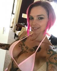 Female escort who is down to sex Female escort who is down to sex