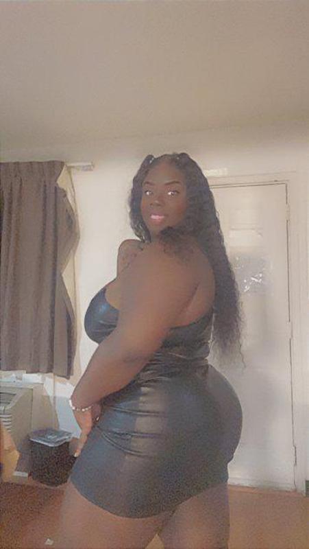 Big Booty Freak Squirt Queen