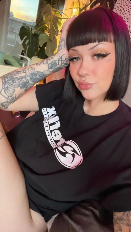 I’m Available for fun Snapchat:ciarahansen600cell: +19092881550