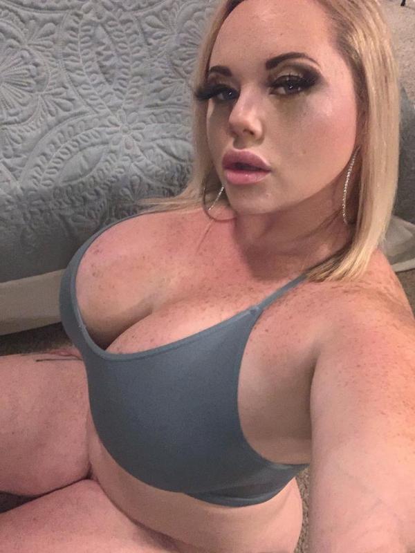 Sexy Lynette available for incall and outcall