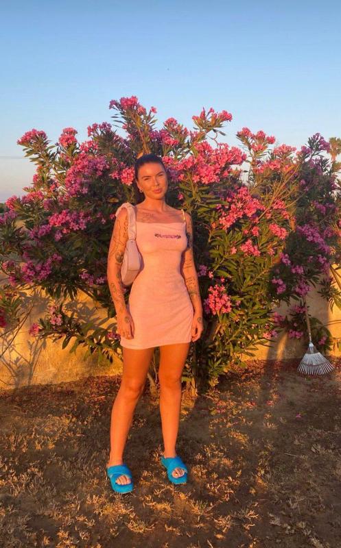 ’m available for fun and anything kinky.