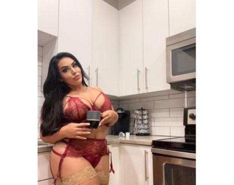 MARTINA GREENHITHE ELITE HIGHCLASS ESCORTS